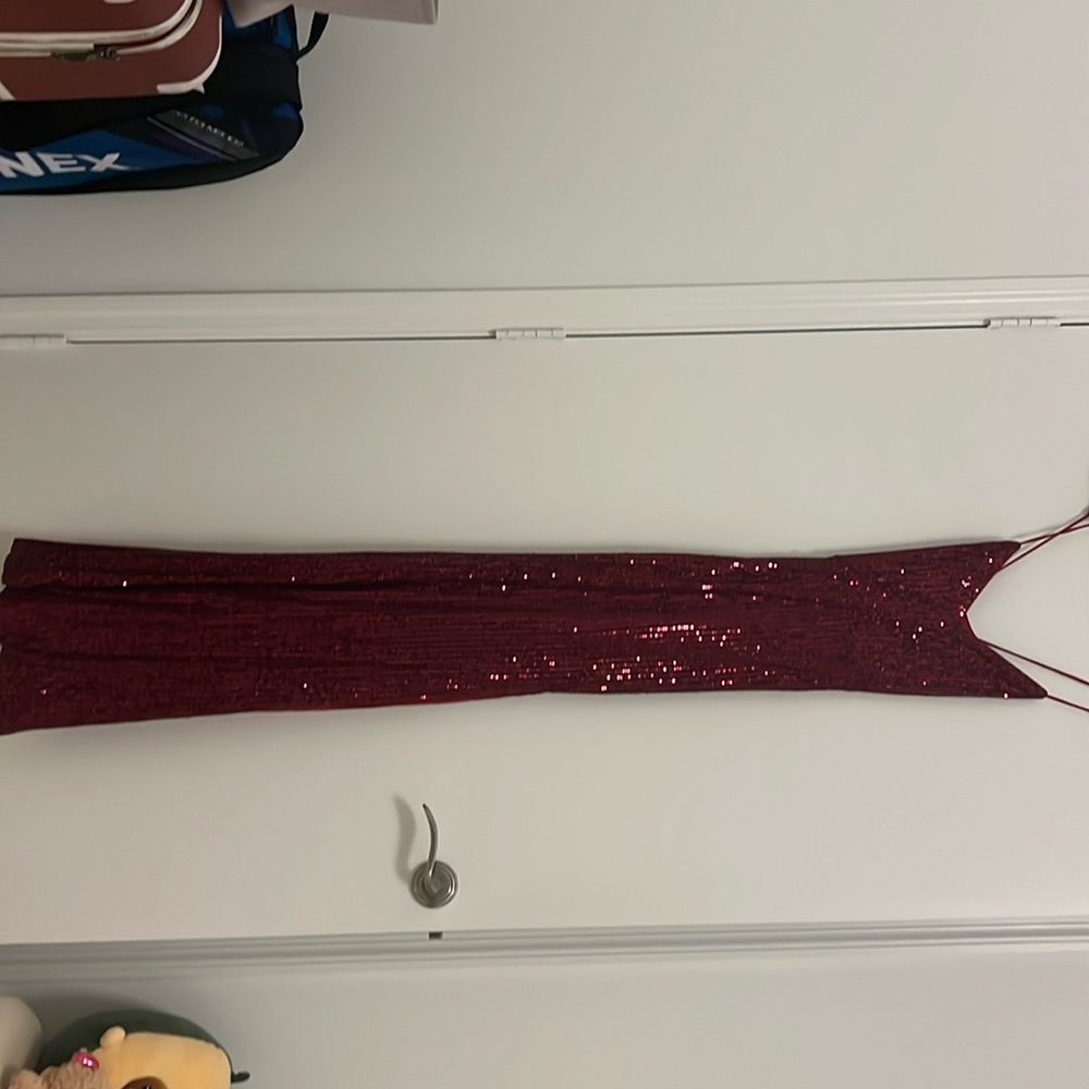 Missord, size M, color red